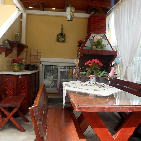 Nina Studios سكالا بوتامياس المظهر الخارجي الصورة